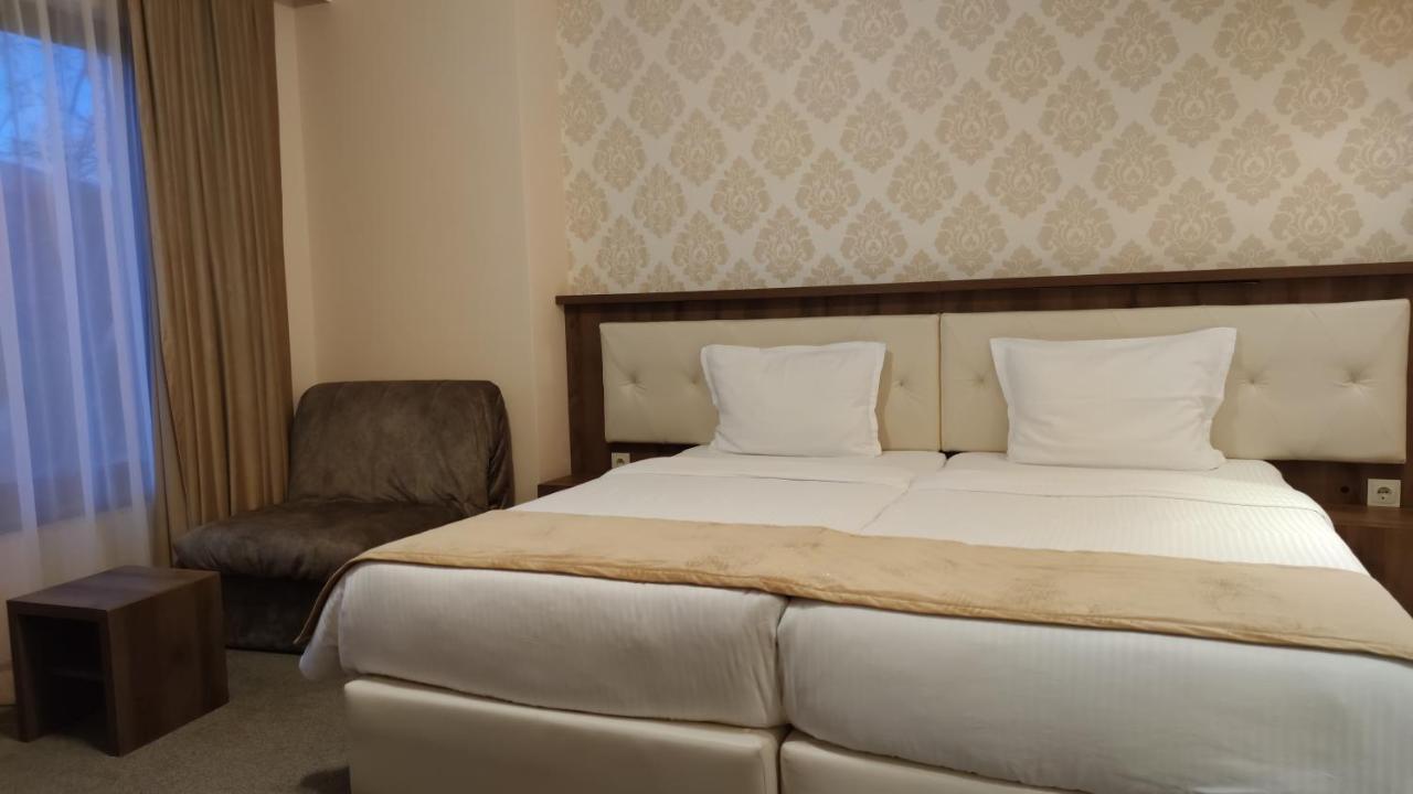 Spa Hotel Medicus วาร์เชทส์ ภายนอก รูปภาพ