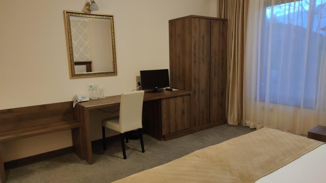 Spa Hotel Medicus วาร์เชทส์ ภายนอก รูปภาพ