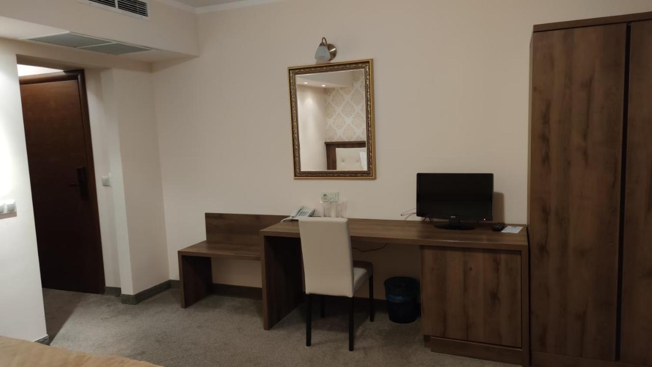 Spa Hotel Medicus วาร์เชทส์ ภายนอก รูปภาพ