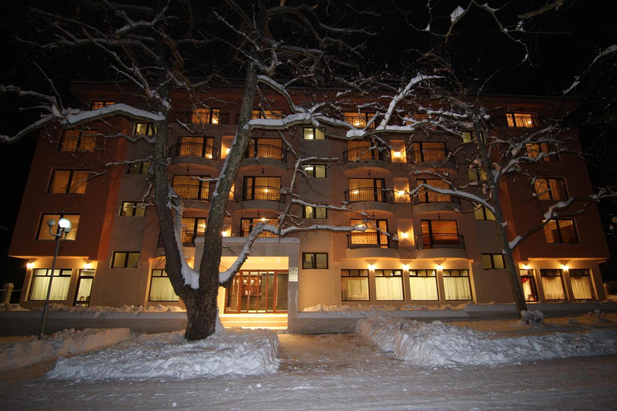 Spa Hotel Medicus วาร์เชทส์ ภายนอก รูปภาพ