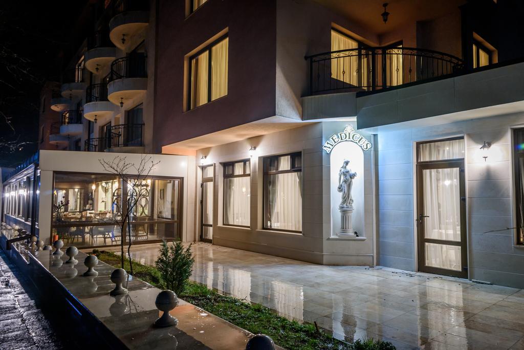 Spa Hotel Medicus วาร์เชทส์ ภายนอก รูปภาพ