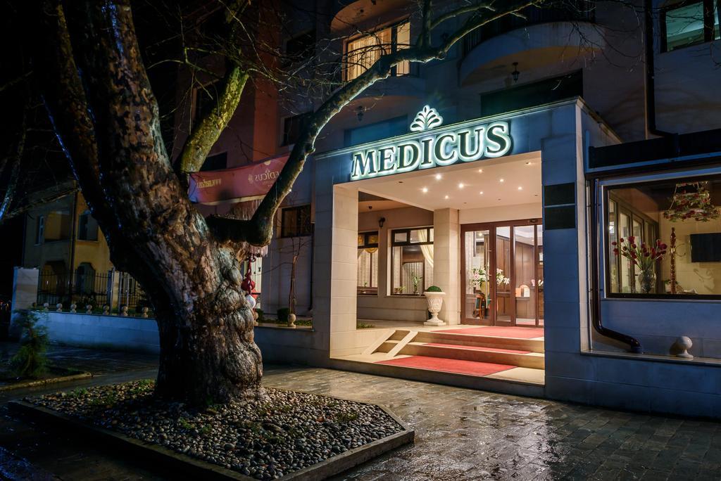 Spa Hotel Medicus วาร์เชทส์ ภายนอก รูปภาพ