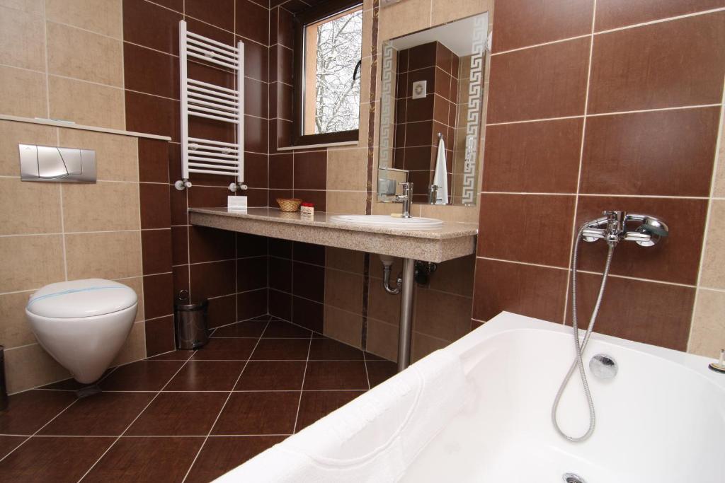 Spa Hotel Medicus วาร์เชทส์ ภายนอก รูปภาพ
